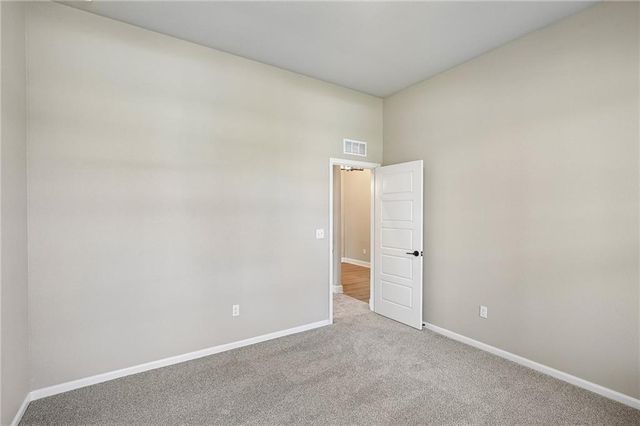 22675 W 89th Street, Lenexa, KS 66227