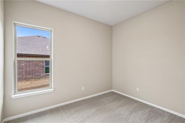 22675 W 89th Street, Lenexa, KS 66227