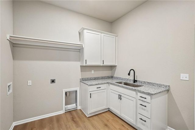 22675 W 89th Street, Lenexa, KS 66227