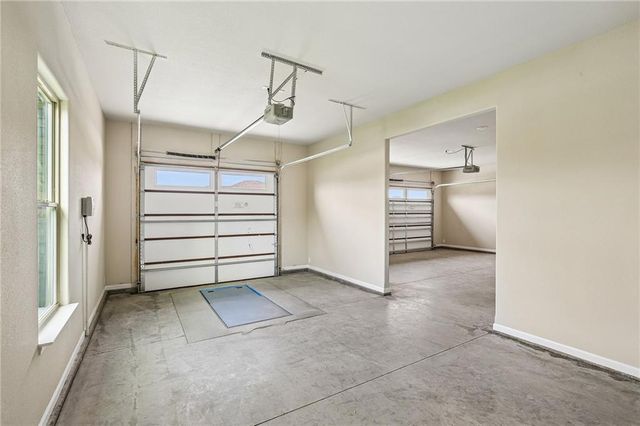 22675 W 89th Street, Lenexa, KS 66227