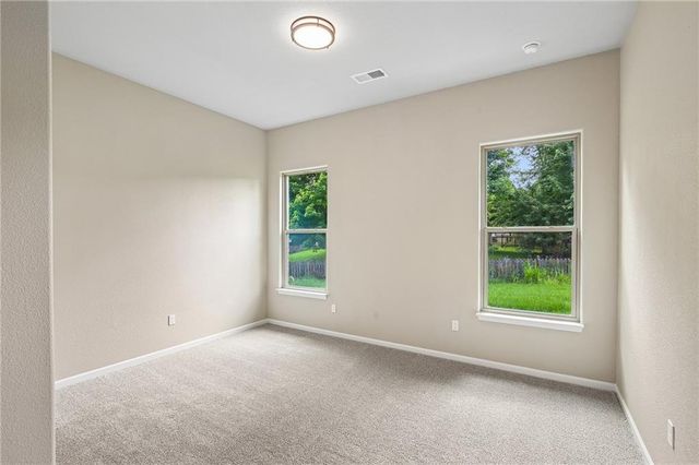 22675 W 89th Street, Lenexa, KS 66227