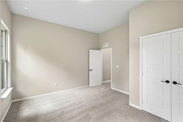 22675 W 89th Street, Lenexa, KS 66227