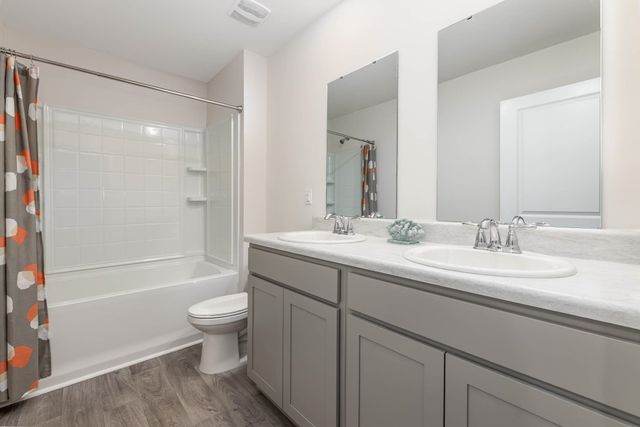 614 Strawberry Field Way, Galivants Ferry, SC 29544