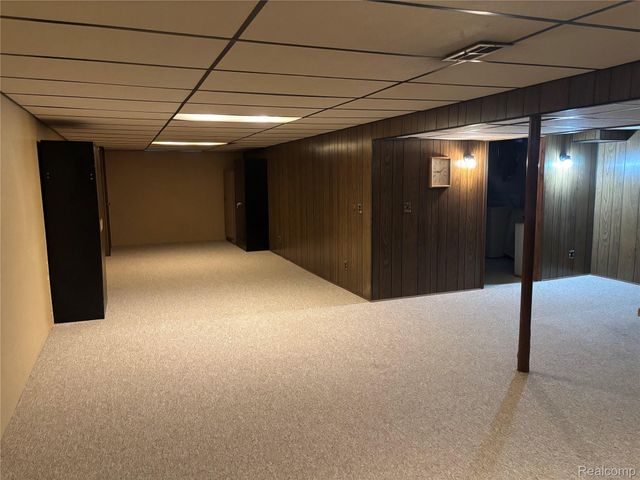 740 Sheffield Drive, Madison Heights, MI 48071