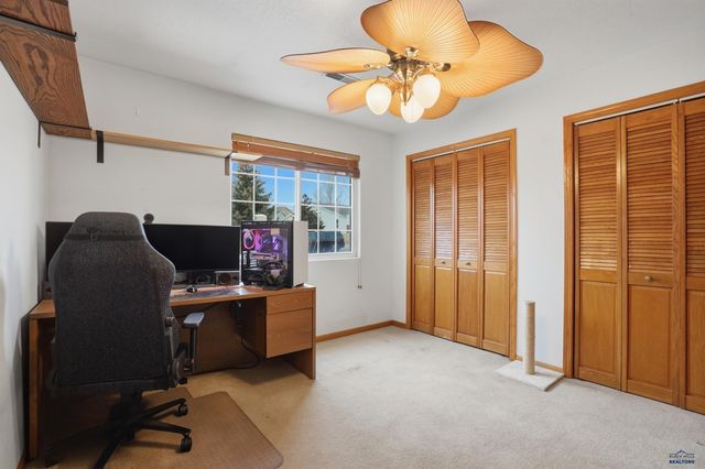 2556 SMITH AVE, Rapid City, SD 57701