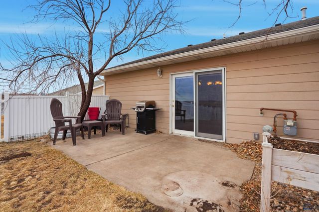 2556 SMITH AVE, Rapid City, SD 57701