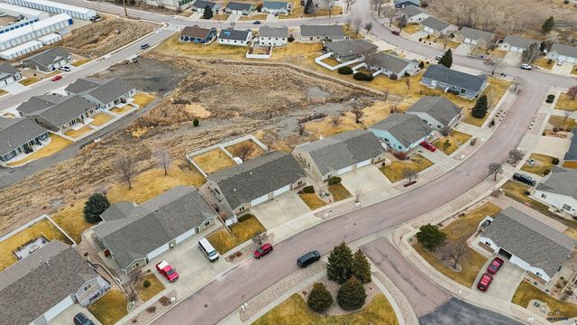 2556 SMITH AVE, Rapid City, SD 57701