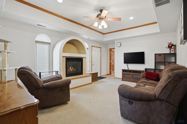 2556 SMITH AVE, Rapid City, SD 57701