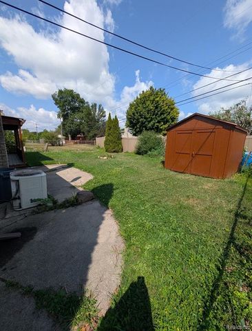 12423 Deming Drive, Sterling Heights, MI 48312