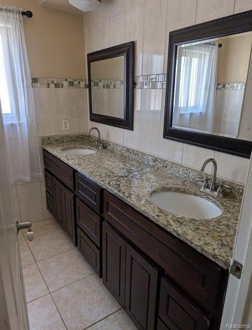 12423 Deming Drive, Sterling Heights, MI 48312