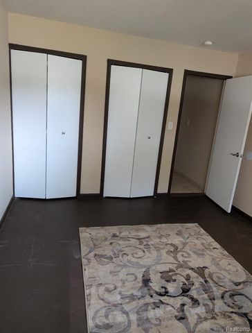 12423 Deming Drive, Sterling Heights, MI 48312