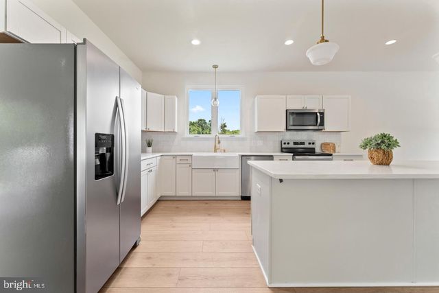 203 JETT DR, Fredericksburg, VA 22405
