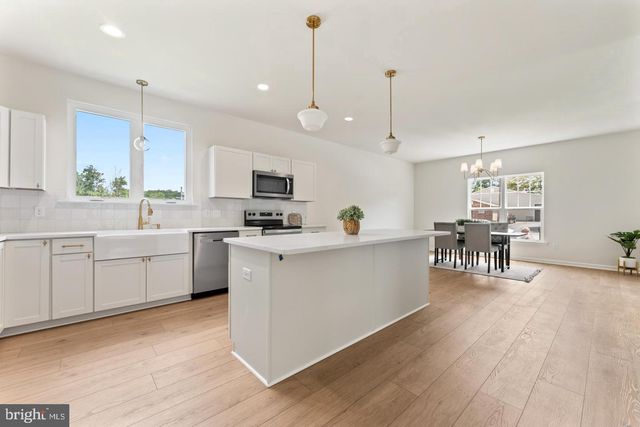 203 JETT DR, Fredericksburg, VA 22405