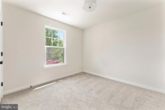 203 JETT DR, Fredericksburg, VA 22405