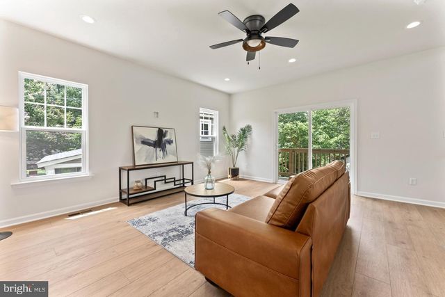 203 JETT DR, Fredericksburg, VA 22405