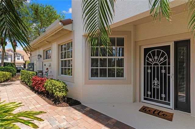 1595 Winding Oaks WAY 103, Naples, FL 34109