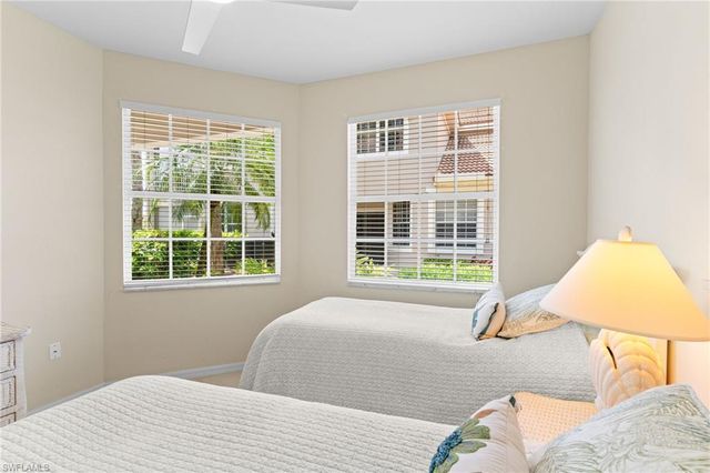 1595 Winding Oaks WAY 103, Naples, FL 34109