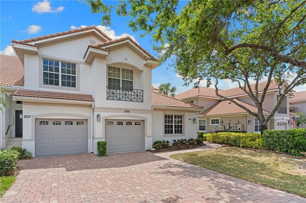 1595 Winding Oaks WAY 103, Naples, FL 34109