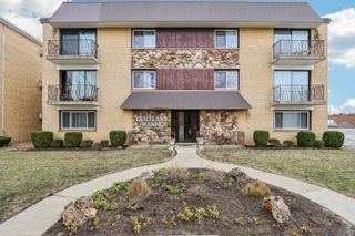 915 Graceland Avenue 1E, Des Plaines, IL 60016