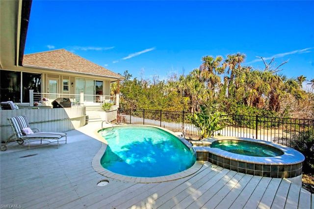 706 Gopher Walk WAY, Sanibel, FL 33957