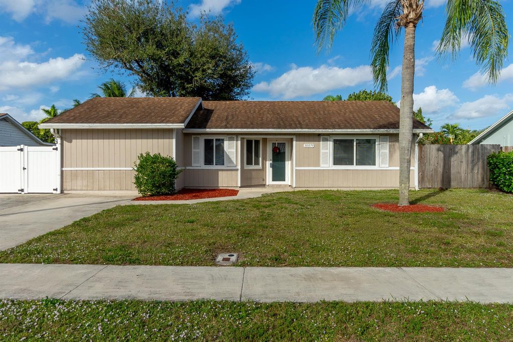 10079 Patience Lane, Royal Palm Beach, FL 33411