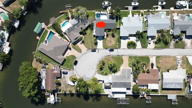 1472 47TH AVENUE NE, St Petersburg, FL 33703