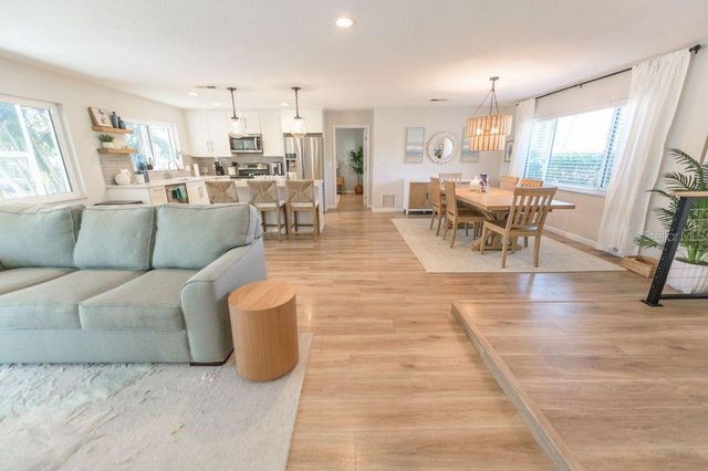 1472 47TH AVENUE NE, St Petersburg, FL 33703