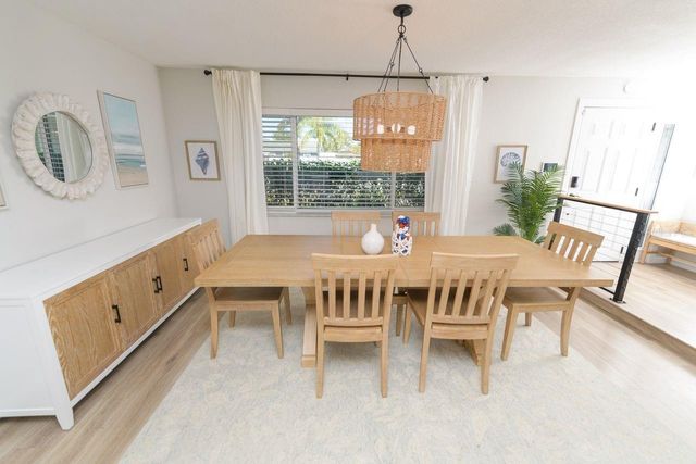 1472 47TH AVENUE NE, St Petersburg, FL 33703