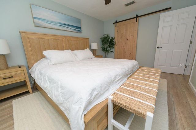 1472 47TH AVENUE NE, St Petersburg, FL 33703