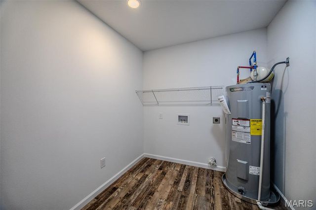 23350 Marvel Dr, Lebanon, MO 65536