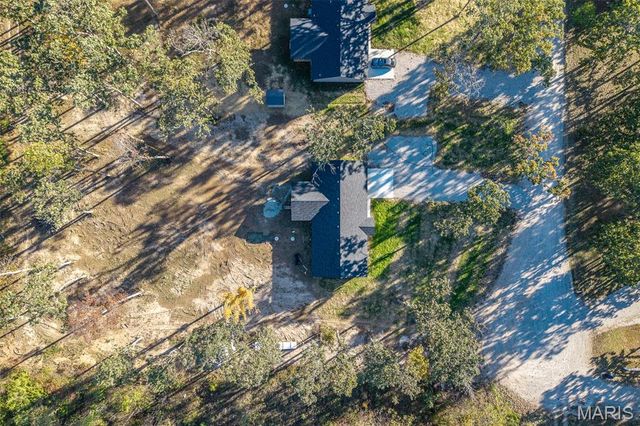 23350 Marvel Dr, Lebanon, MO 65536