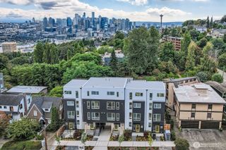 515 Howe #A, Seattle, WA 98109