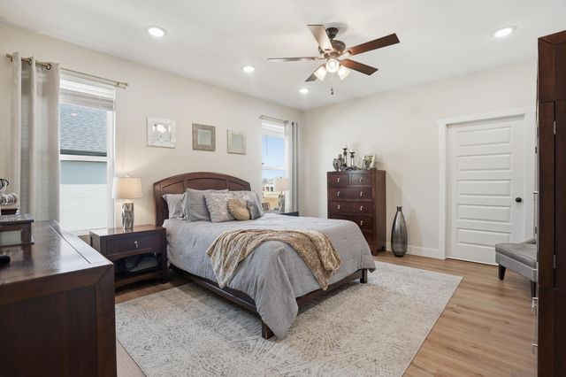 1887 E Cobblestone Drive, Ozark, MO 65721