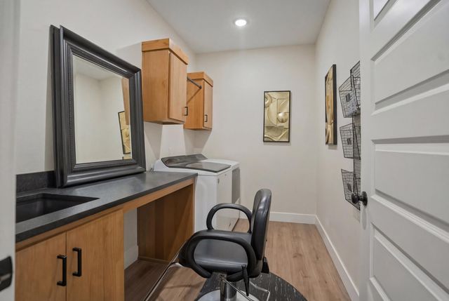 1887 E Cobblestone Drive, Ozark, MO 65721