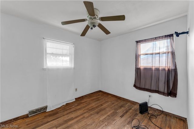 567 Walnut Street, Elyria, OH 44035