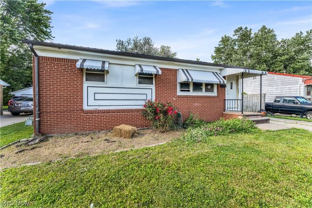 567 Walnut Street, Elyria, OH 44035