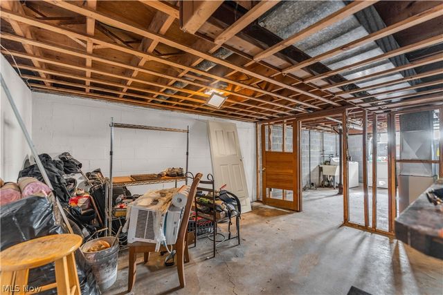 567 Walnut Street, Elyria, OH 44035