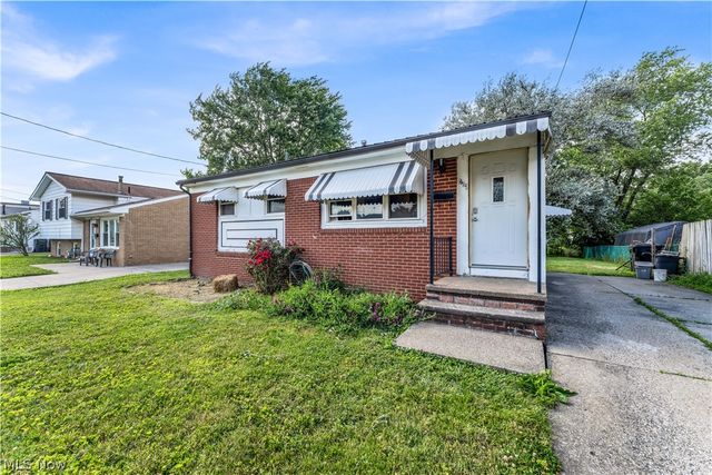 567 Walnut Street, Elyria, OH 44035