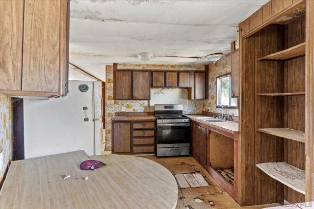 2174 Baldwin Ave, Palermo, CA 95968