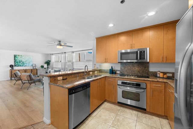 924 Hornblend St 31, San Diego, CA 92109
