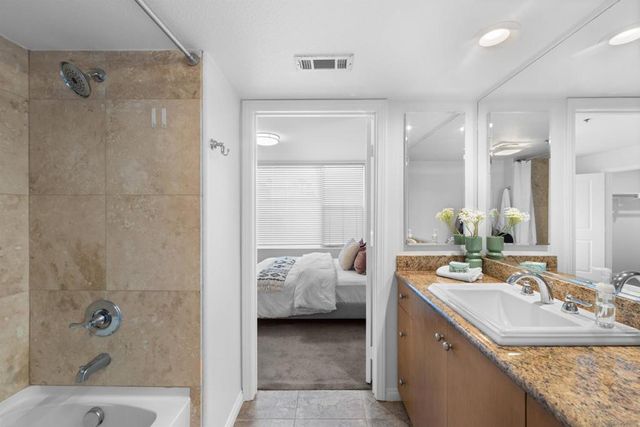 924 Hornblend St 31, San Diego, CA 92109