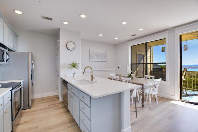 17720 Maritime Point DR 202, Jonestown, TX 78645