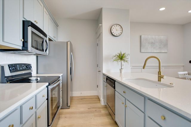 17720 Maritime Point DR 202, Jonestown, TX 78645