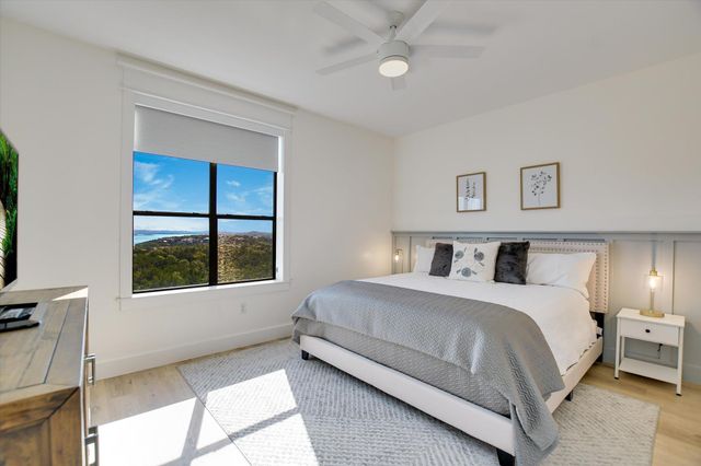 17720 Maritime Point DR 202, Jonestown, TX 78645