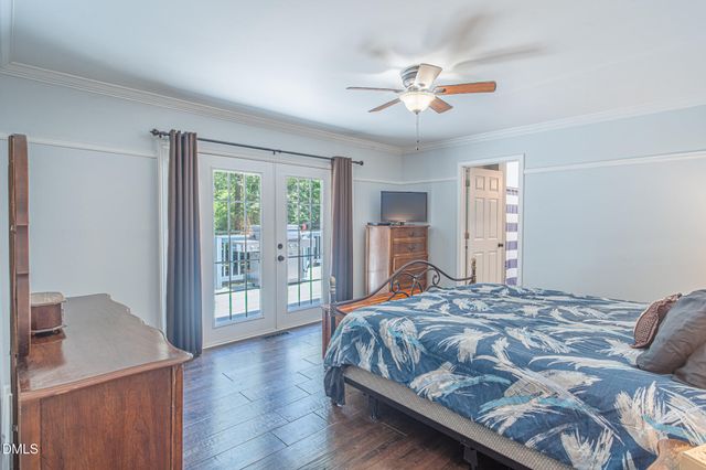 490 Huntsburg Drive, Louisburg, NC 27549