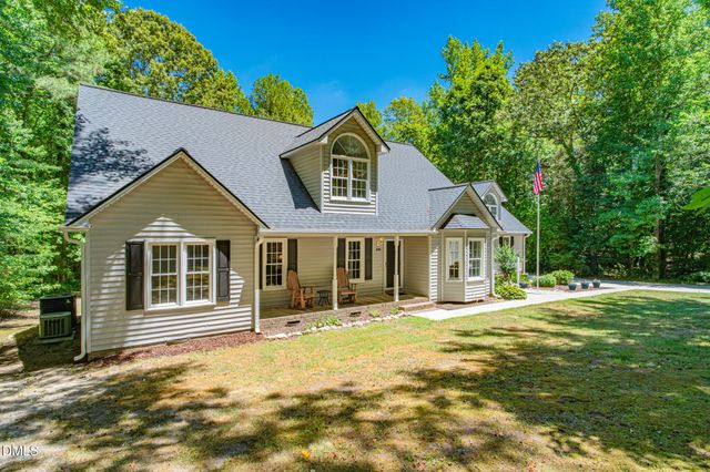 490 Huntsburg Drive, Louisburg, NC 27549