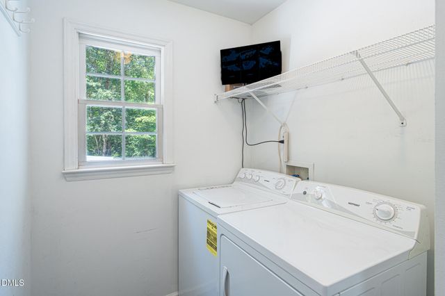 490 Huntsburg Drive, Louisburg, NC 27549