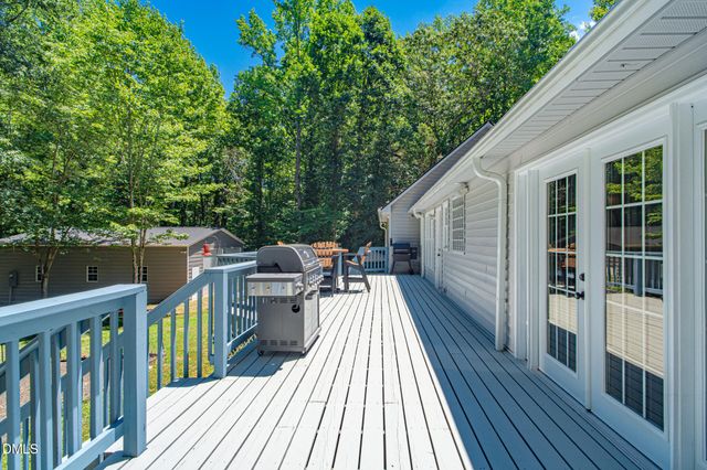 490 Huntsburg Drive, Louisburg, NC 27549
