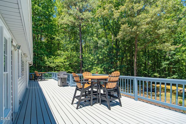 490 Huntsburg Drive, Louisburg, NC 27549