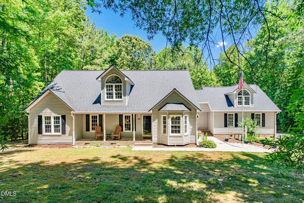 490 Huntsburg Drive, Louisburg, NC 27549